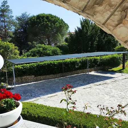 Zeljka4 Mit Gemeinschaftlichem Pool By Interhome شقة